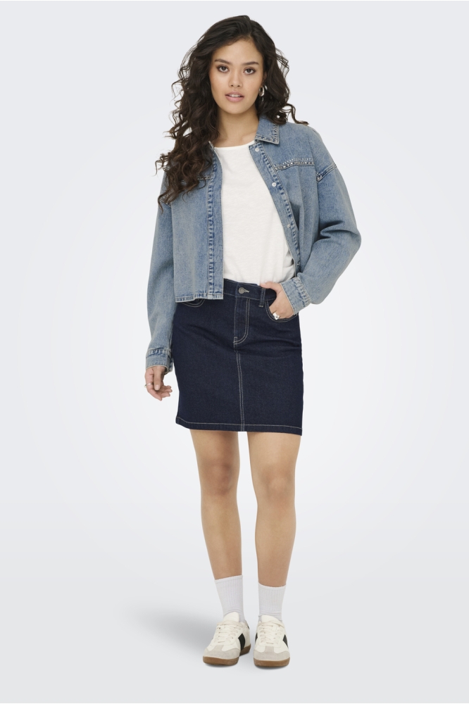 JDYASPEN LS CROPPED STUD SHACKET 15351405 Light Blue Denim